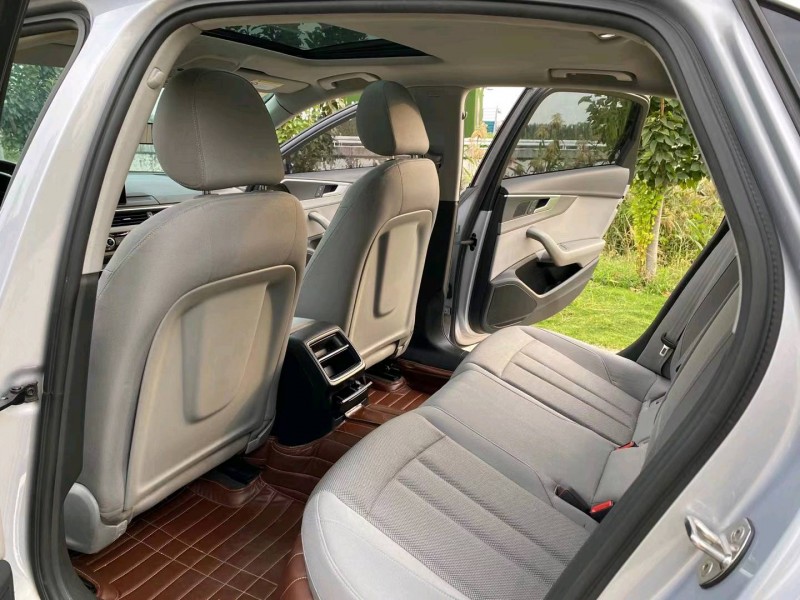 徐州17年奥迪A4L5