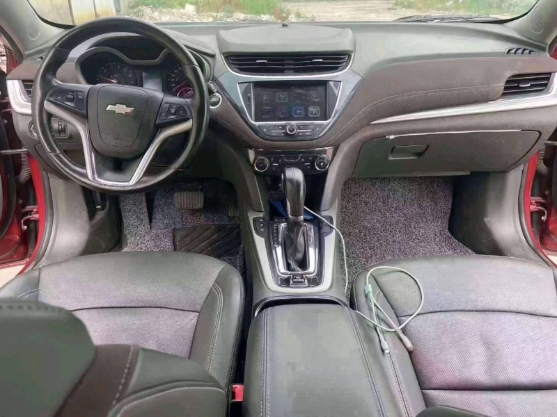 北京17年雪佛兰迈锐宝9