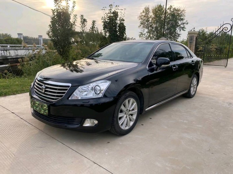 徐州10年丰田皇冠6