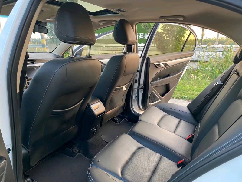 徐州18年吉利帝豪7