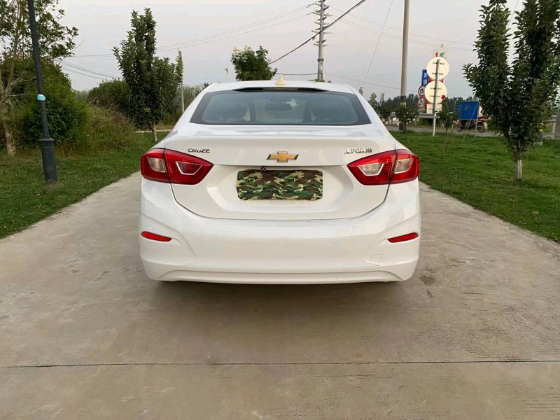 徐州17年雪佛兰科鲁兹9