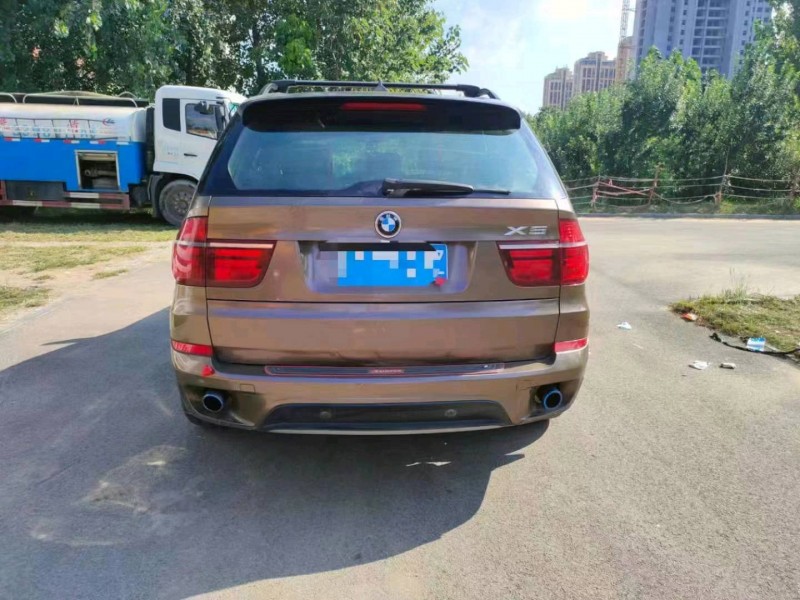 北京13年宝马X57