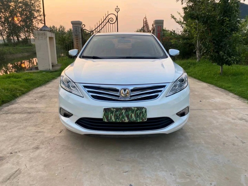 徐州15年長安汽車逸動9