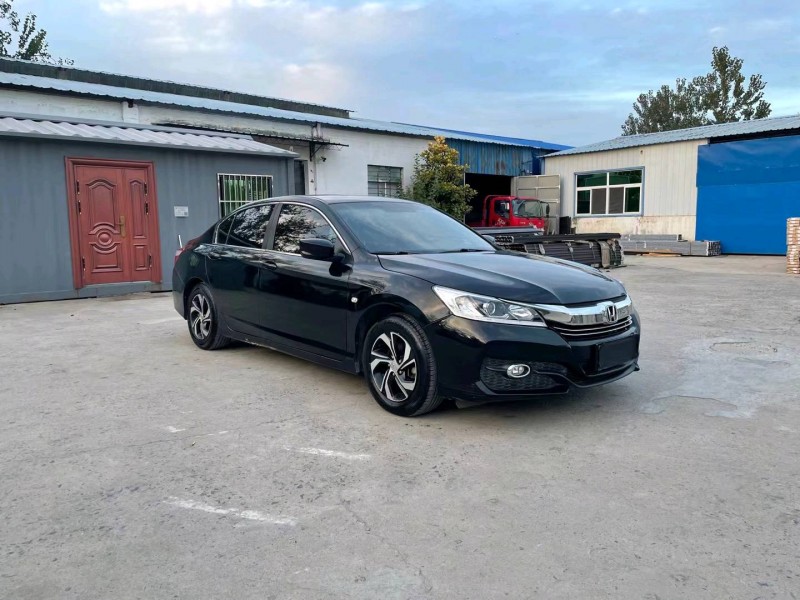 徐州17年本田雅阁8