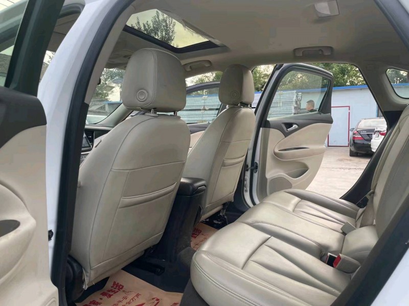 徐州17年别克威朗4