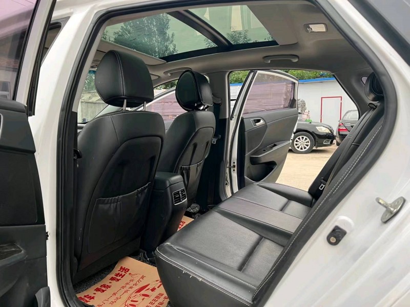 徐州17年现代名图4