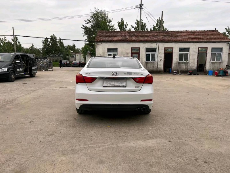 徐州17年现代名图1