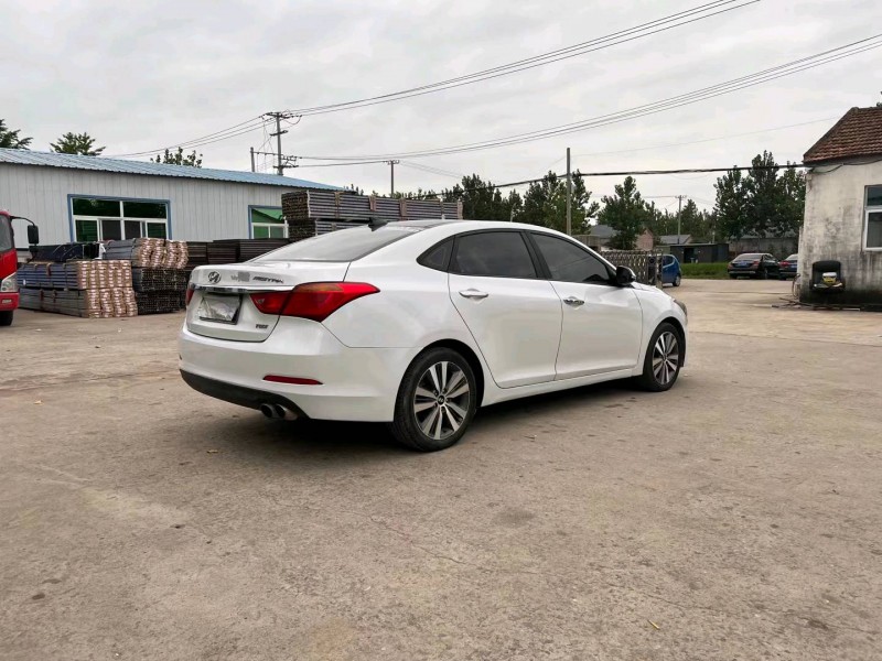 徐州17年现代名图2