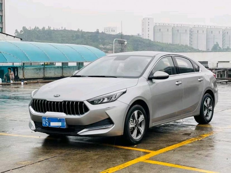 东莞19年起亚K32