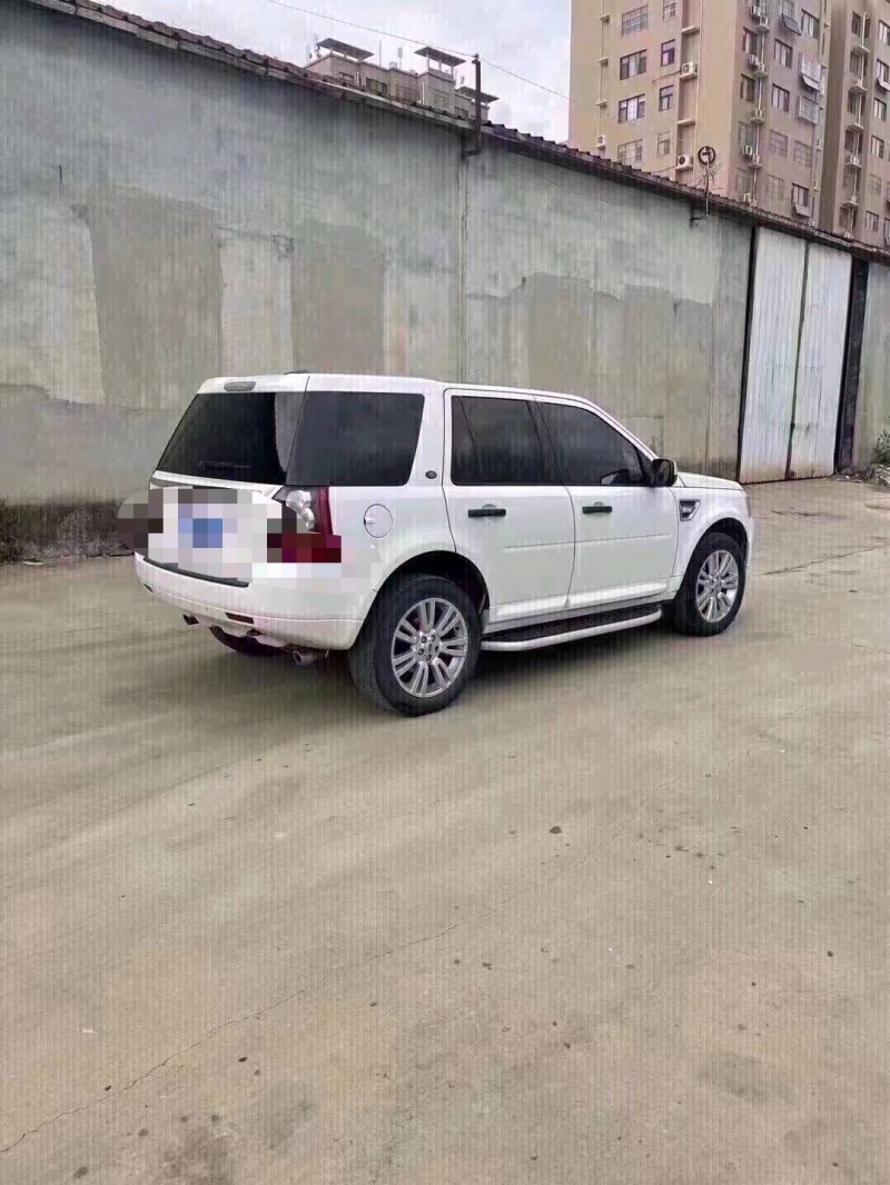 北京13年路虎神行者8