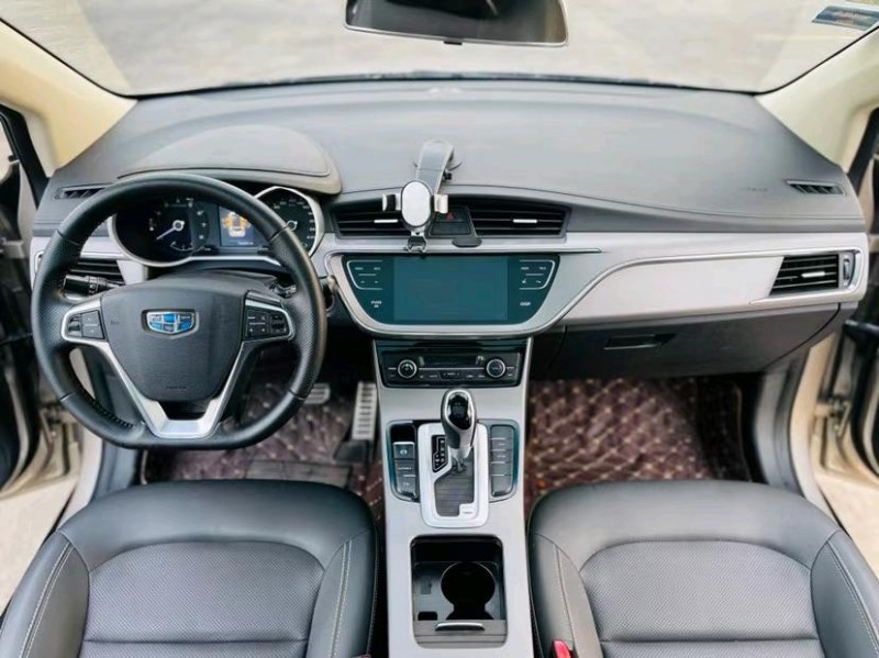 东莞18年吉利帝豪GS4