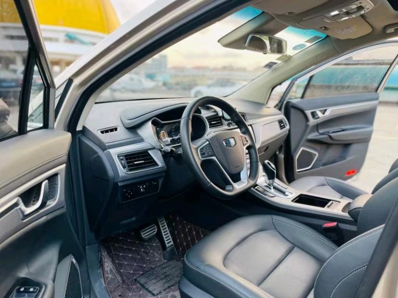 东莞18年吉利帝豪GS5