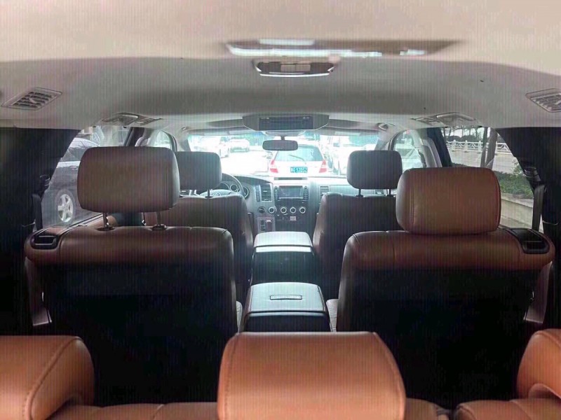 北京11年丰田红杉4