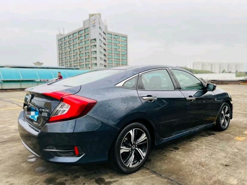 东莞06年丰田凯美瑞7