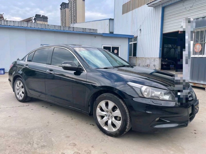 济宁11年本田雅阁2