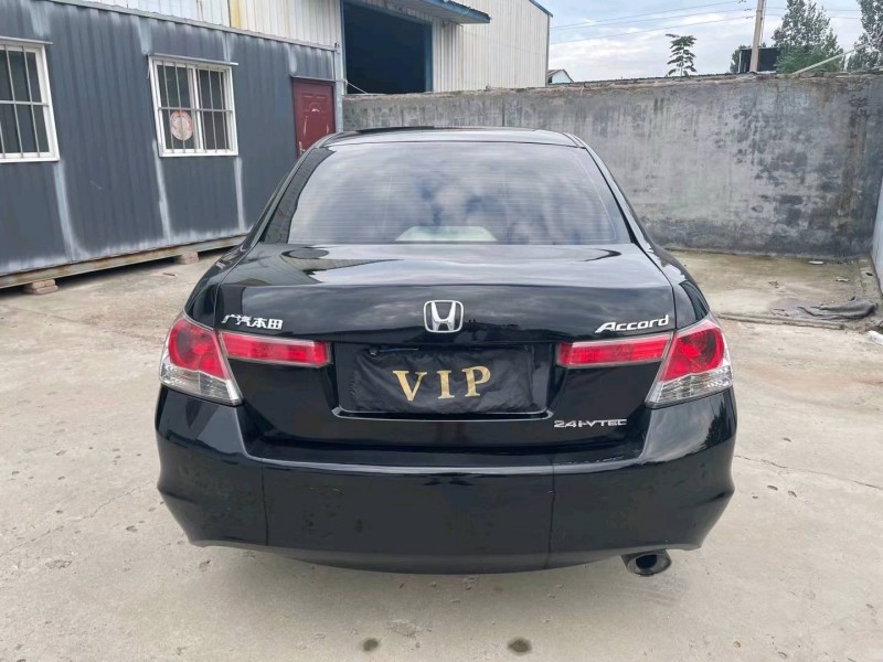 济宁11年本田雅阁9