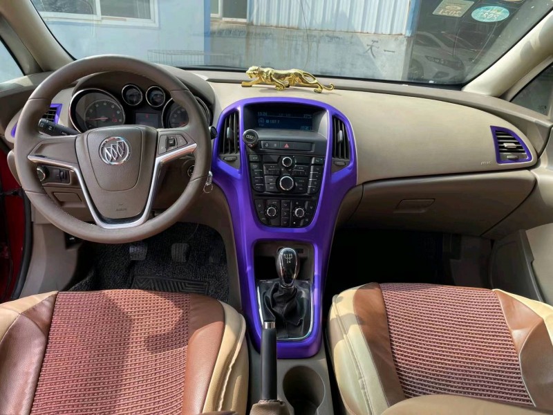 济宁11年别克英朗GT4