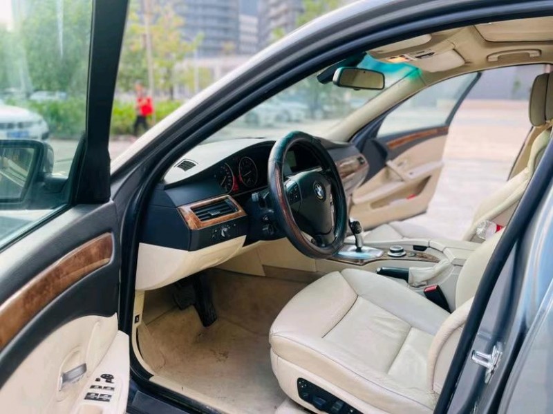 东莞09年宝马5系4