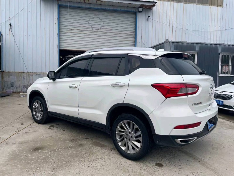 济宁17年传祺GS43