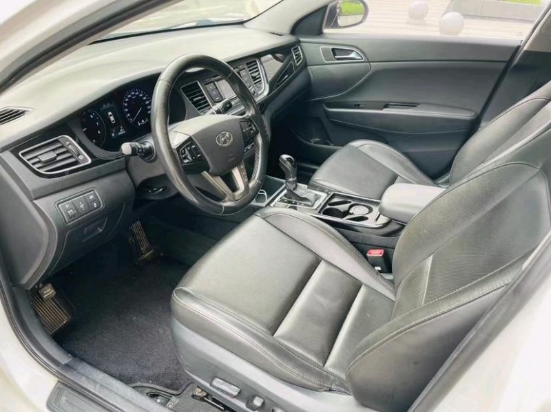 东莞16年现代名图4