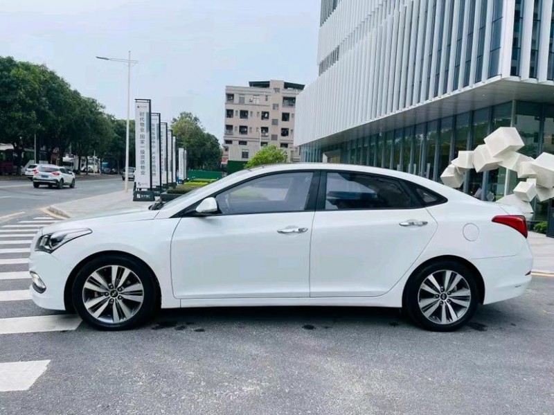 东莞16年现代名图8