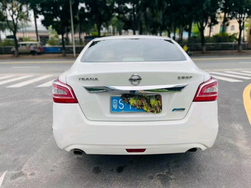 东莞16年日产天籁9