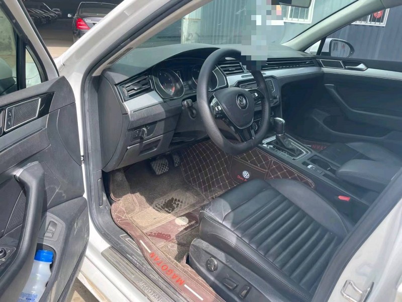 济宁18年大众迈腾6