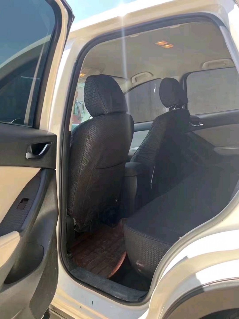 保定15年马自达CX-53