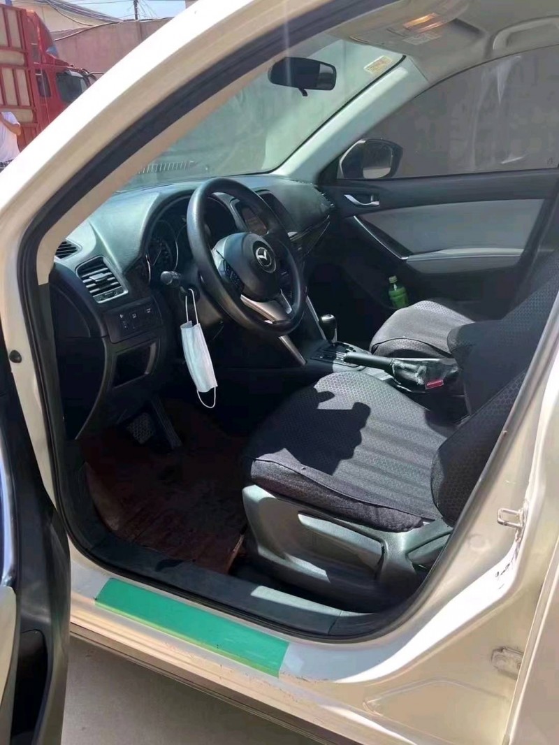 保定15年马自达CX-56