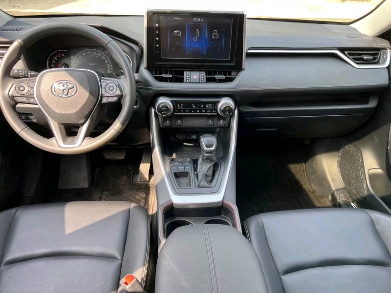 保定20年丰田RAV4荣放5