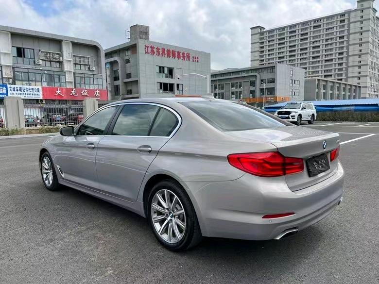 盐城17年宝马5系9