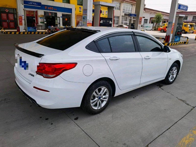 保定18年雪佛兰科沃兹4