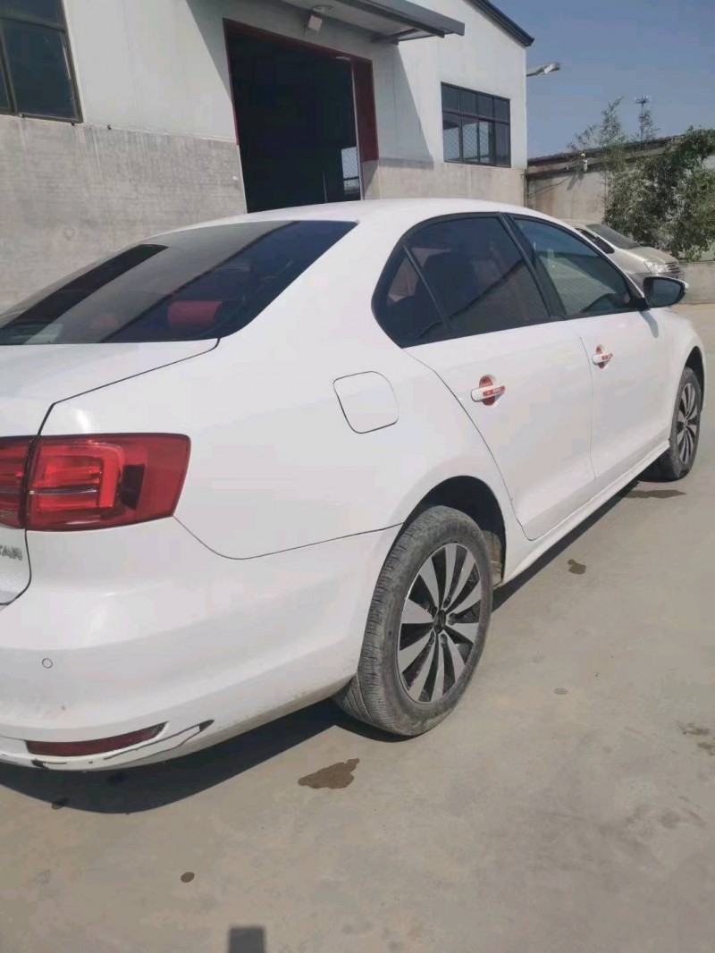 保定18年大众速腾5