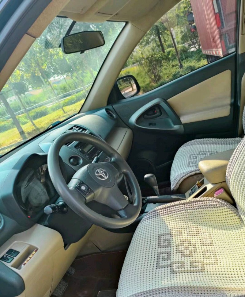 枣庄13年丰田RAV4荣放6