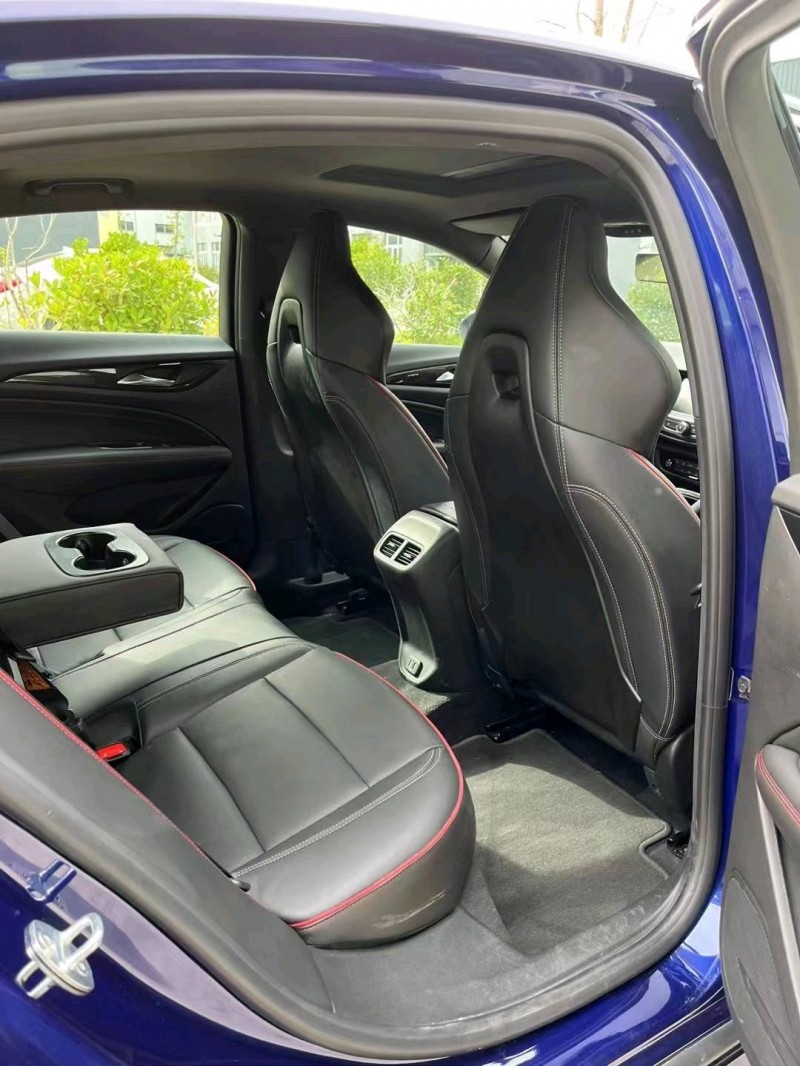 徐州21年别克君威5