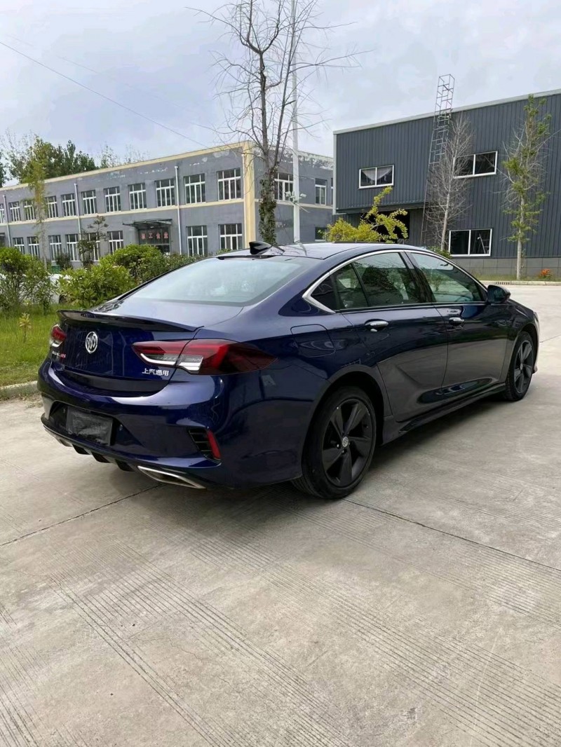 徐州21年别克君威8