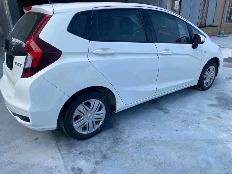 东营19年本田飞度6