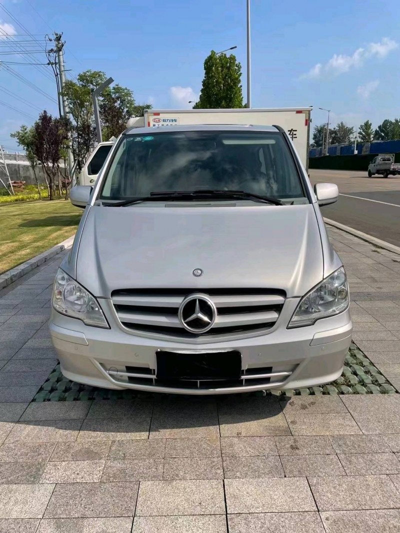 徐州12年奔驰威霆1