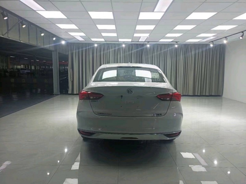 枣庄22年别克威朗2