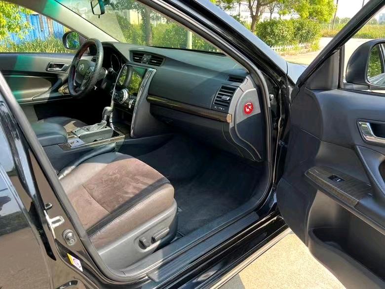 盐城15年丰田锐志6