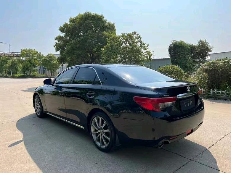 盐城15年丰田锐志9