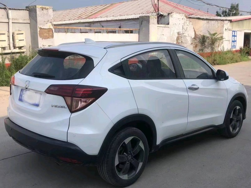 东营15年本田缤智8