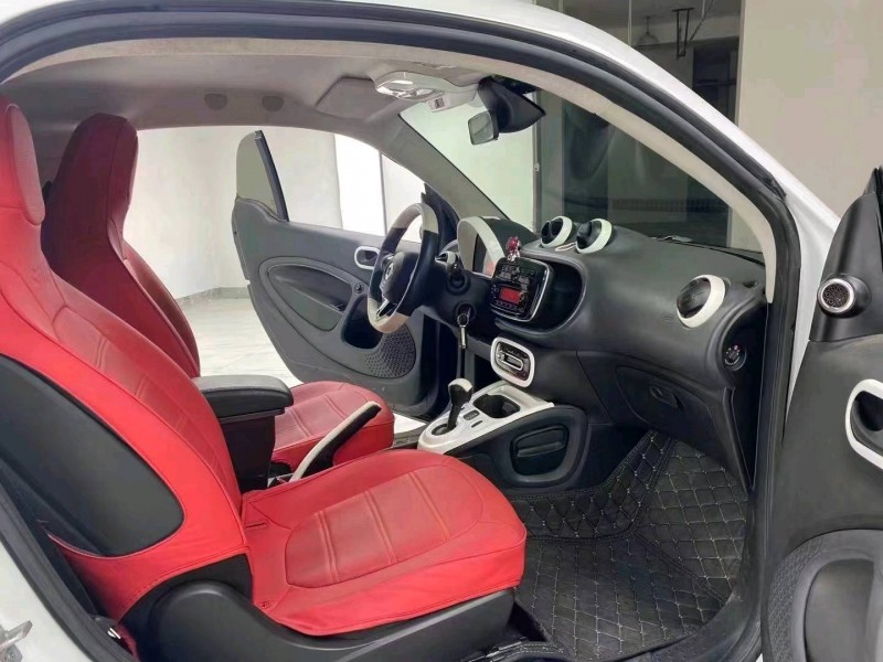 成都18年奔驰smart4