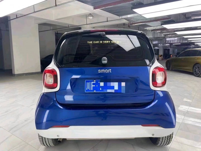 成都18年奔驰smart8