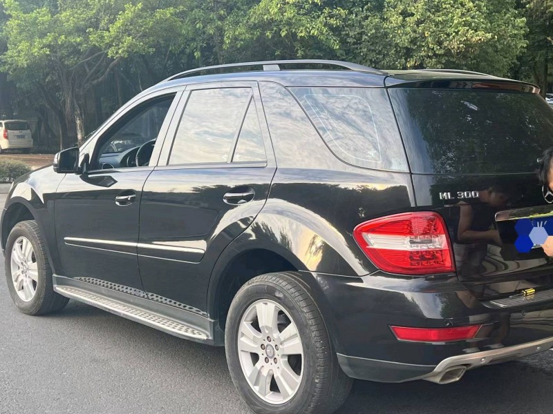 青岛11年奔驰ML8