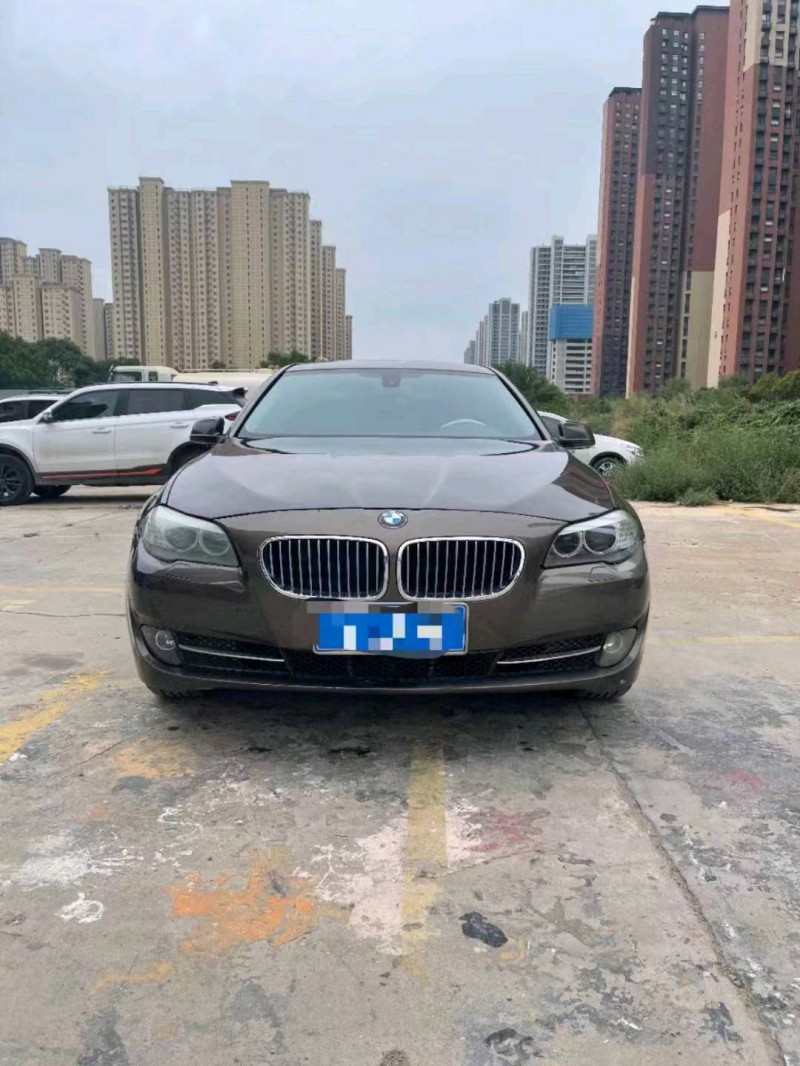 重庆13年宝马5系1
