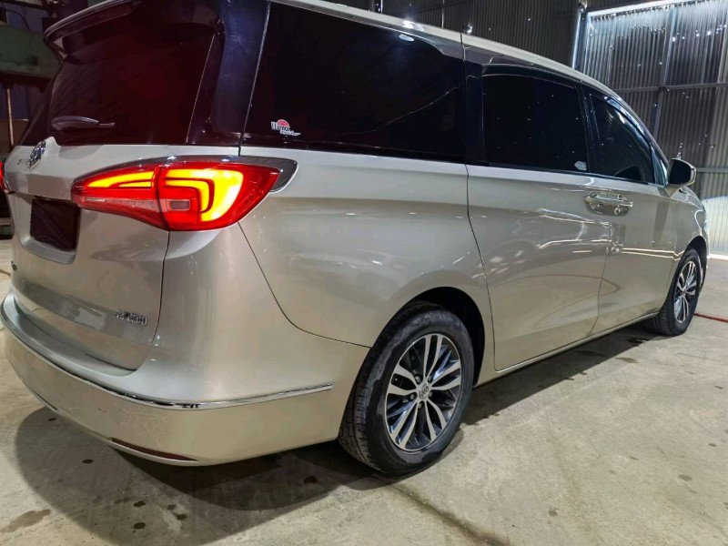 石家庄17年别克GL83