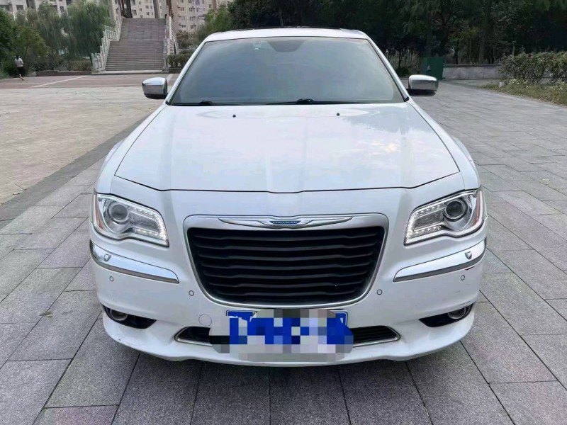 枣庄15年克莱斯勒300C1