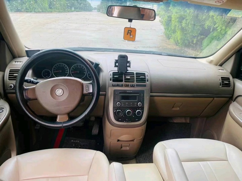 枣庄12年别克GL89