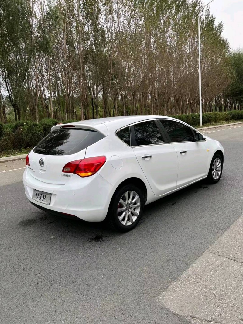 沈阳11年别克英朗5